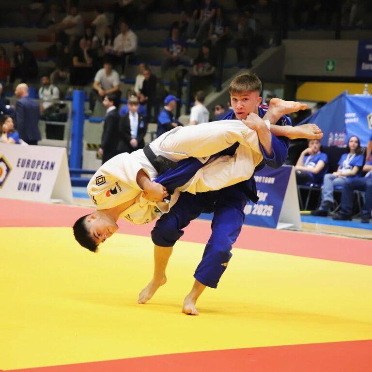 Lire la suite à propos de l’article EC de Lignano juniors 2025 : Les français impressionnants